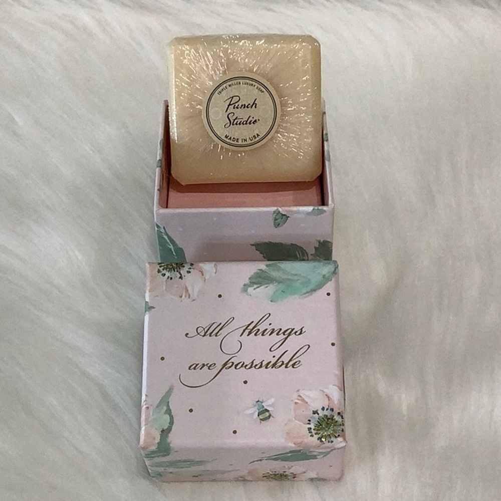 🩷 PUNCH STUDIO 🩷 Sea Glass Music Box With Soap - Picture 6 of 6
